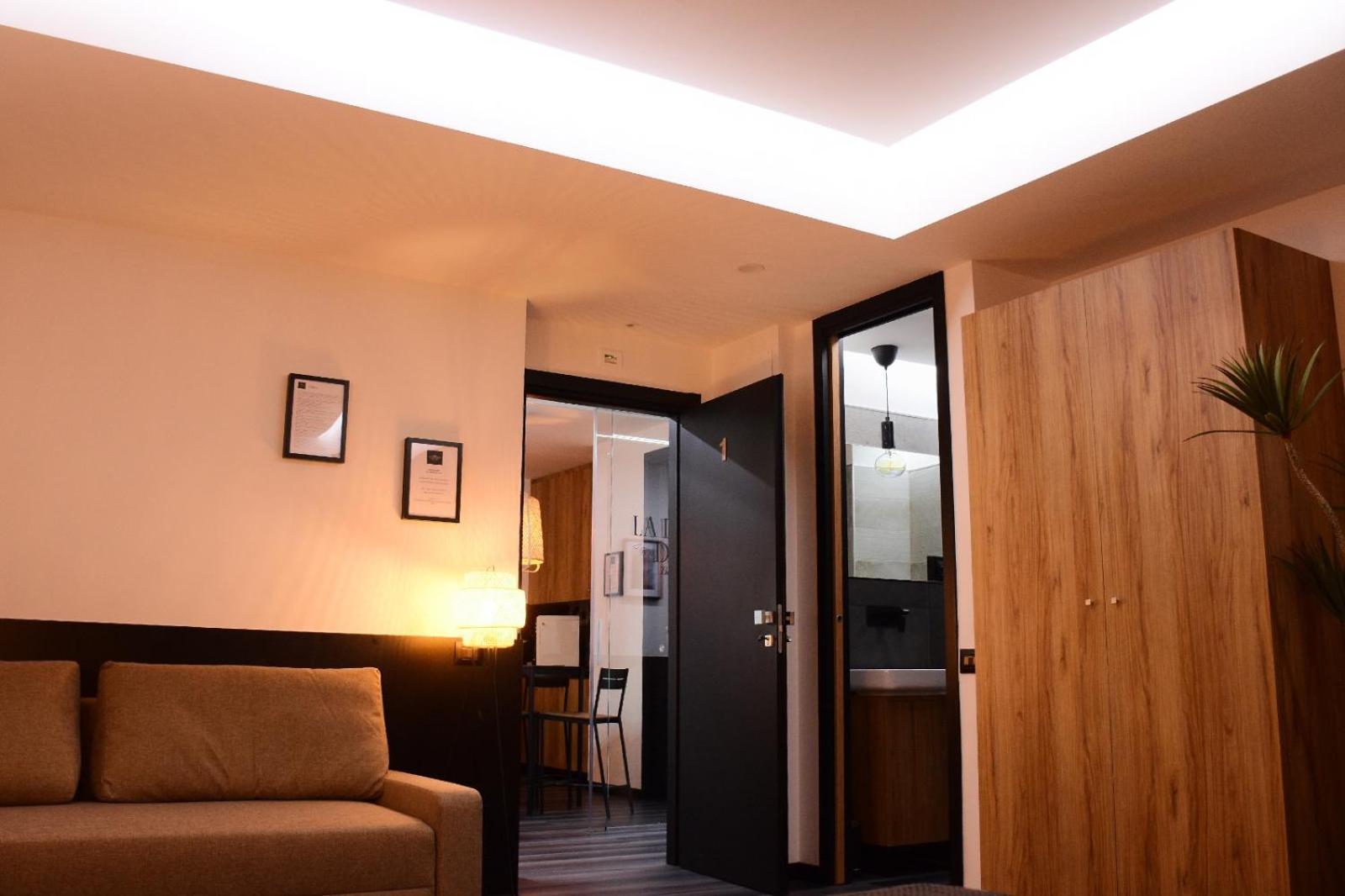 La Dimora Del Re Bed & Breakfast ซาแลร์โน ภายนอก รูปภาพ