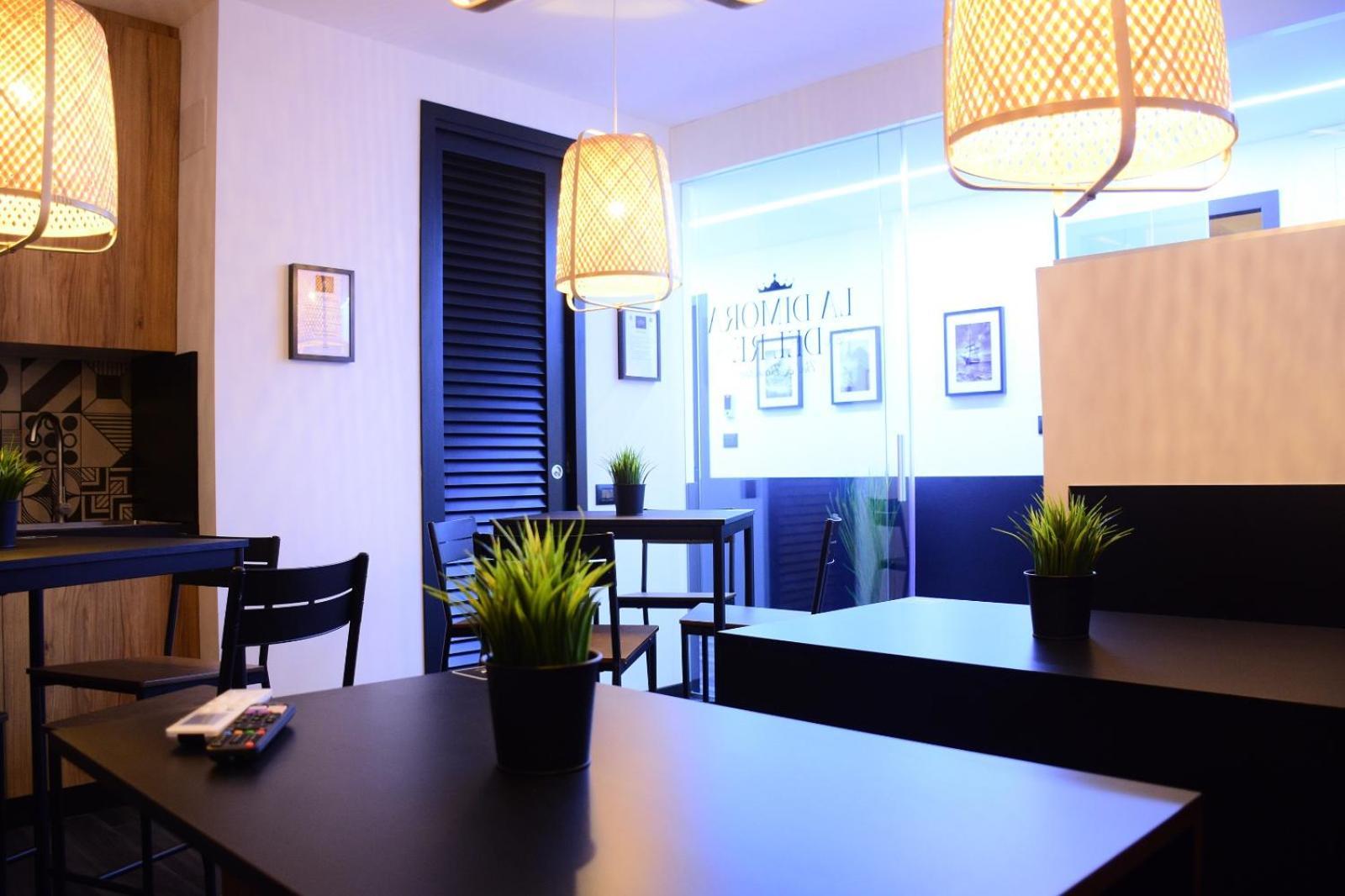 La Dimora Del Re Bed & Breakfast ซาแลร์โน ภายนอก รูปภาพ